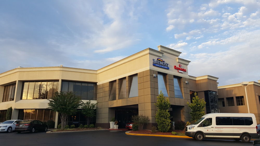 Baymont By Wyndham Fayetteville Fort Bragg Area Екстер'єр фото