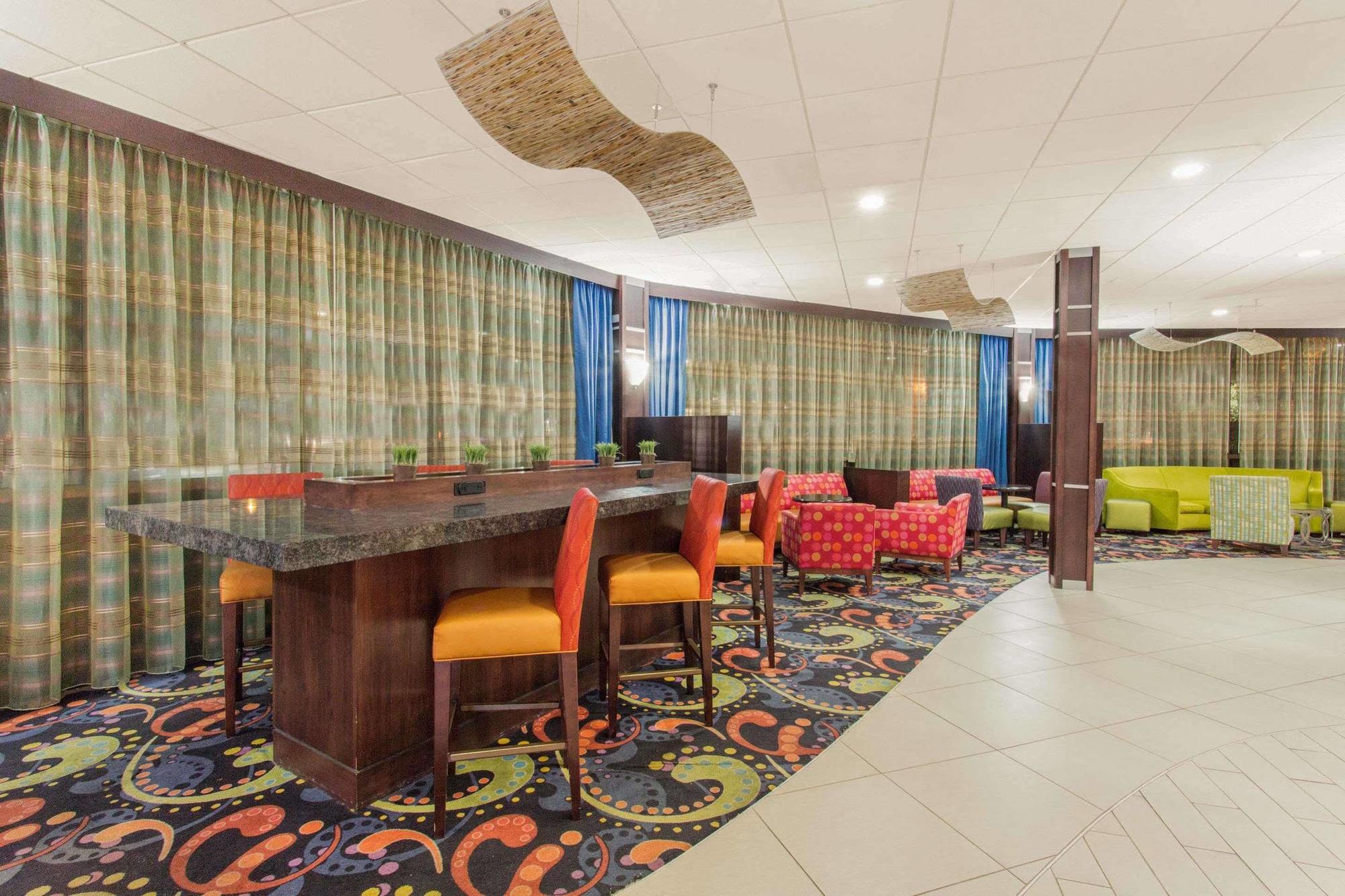 Baymont By Wyndham Fayetteville Fort Bragg Area Екстер'єр фото